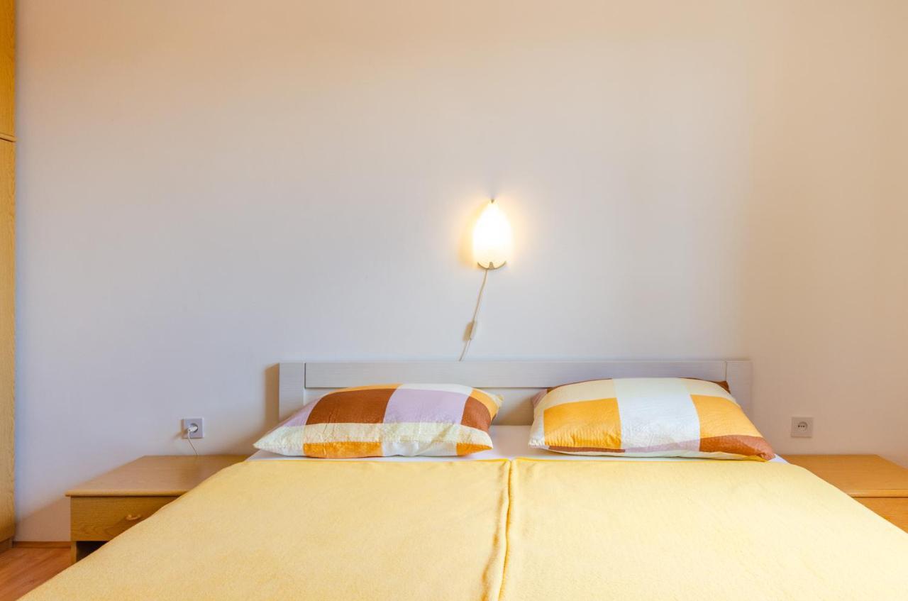 Apartmani Suncica Selce Exterior foto
